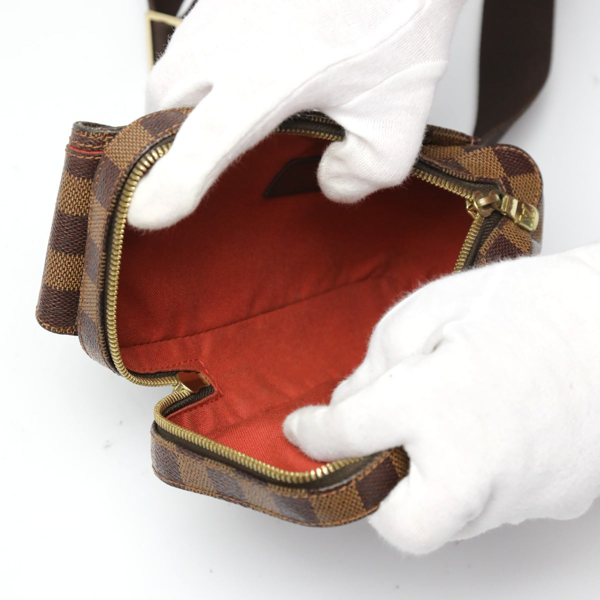 ルイヴィトン LOUIS VUITTON ボディバッグ
ウエストポーチ ダミエ ジェロニモス ダミエキャンバス N51994 ブラウン LV
【SS】
【中古】
