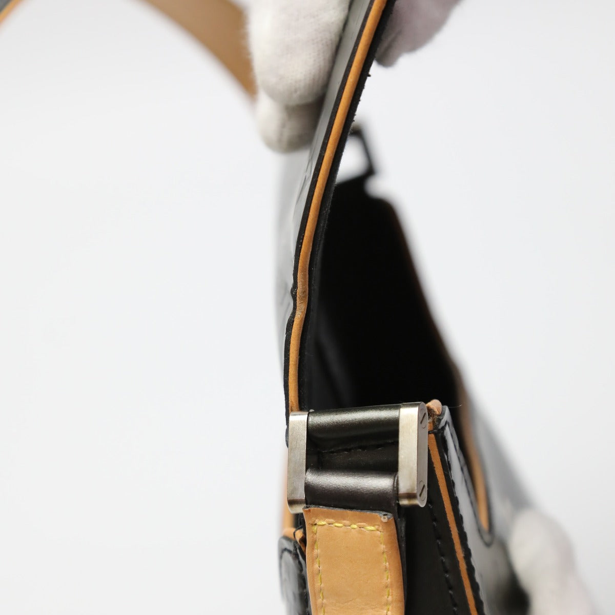 ルイヴィトン LOUIS VUITTON ショルダーバッグ
マット モノグラムマット ウェブスターストリート M55152 ノワール LV
【SS】
【中古】