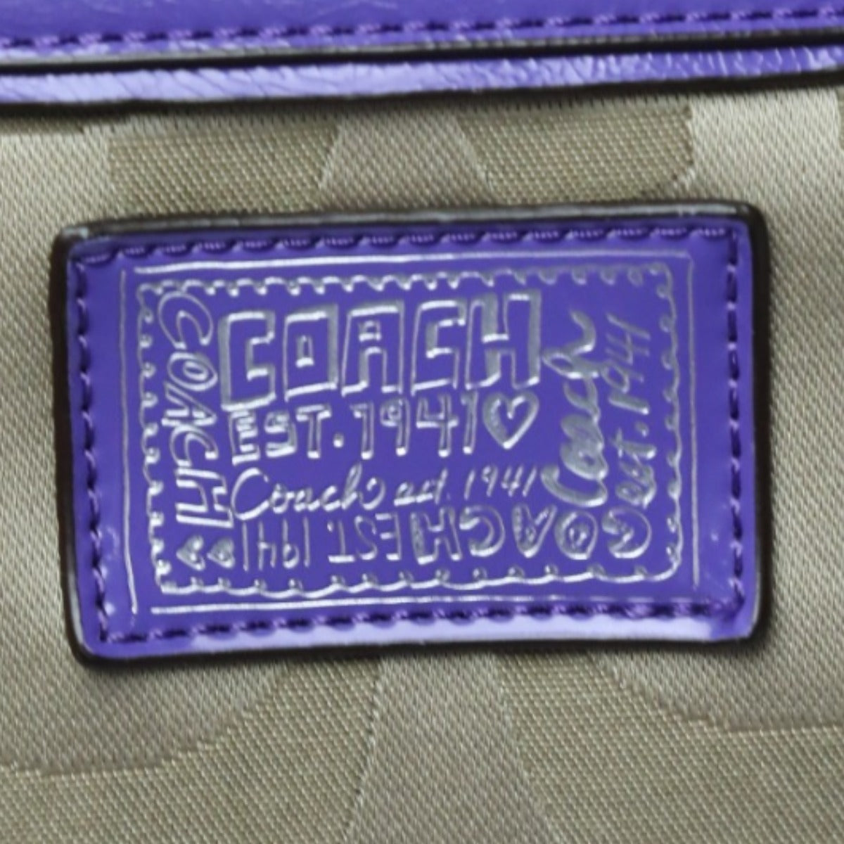 コーチ COACH ショルダーバッグ
2WAYバッグ シグネチャー ハンドバッグ F21713 ブロンズ×パープル 【SS】
【中古】