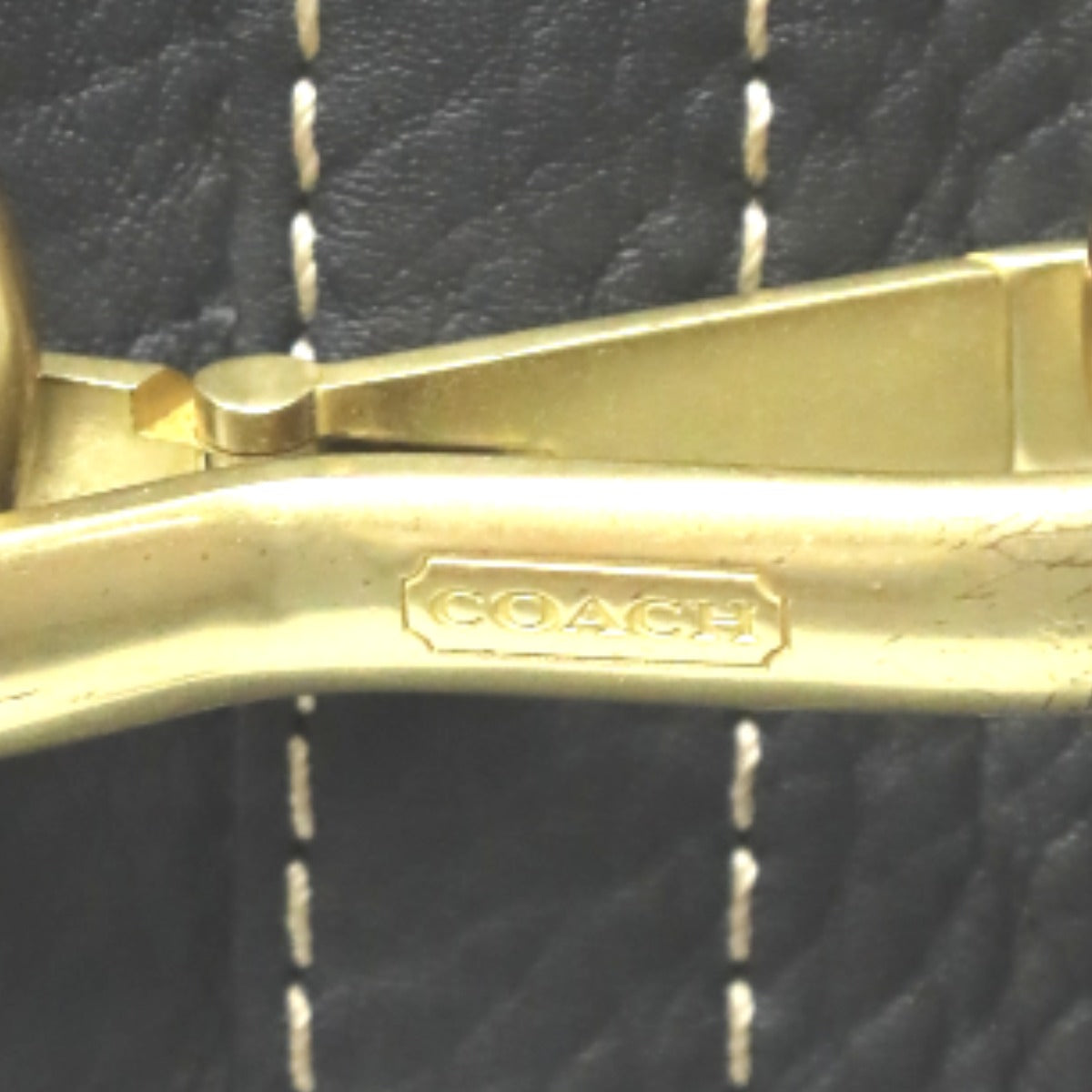 コーチ COACH ハンドバッグ
ハンプトンズ ミディアム キャリーオール シグネチャー カーフ F10212 ブラック 【SS】
【中古】