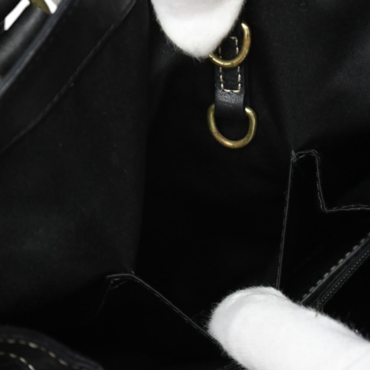コーチ COACH ハンドバッグ
トートバッグ キャリーオール ハンプトンズ ラージ レザー 10214 ブラック 【SS】
【中古】