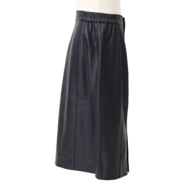 スカート
スカートスーツ ツーピースラムスキン 羊革 【SS】
【中古】