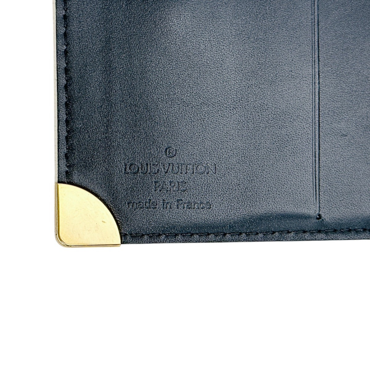 ルイヴィトン LOUIS VUITTON 二つ折り財布
ファスナー小銭入れ スハリ コンパクトジップ M91828 ブラック LV
【SS】
【中古】