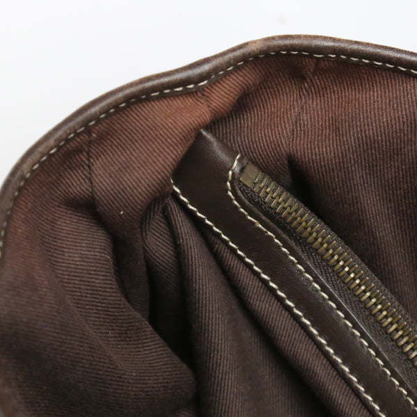 セリーヌ CELINE ハンドバッグ
スウェード セリーヌ ブギーバッグ スウェード ベージュ 【SS】
【中古】