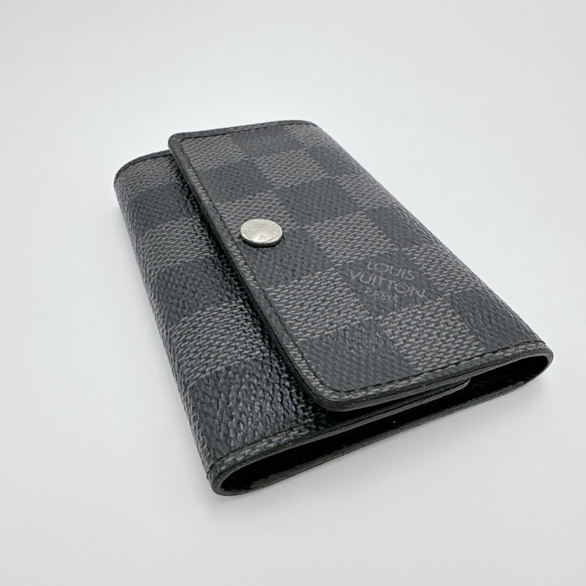 ルイヴィトン LOUIS VUITTON キーケース
6本用キーケース ダミエグラフィット ミュルティクレ6 ダミエグラフィットキャンバス N62662 ブラック LV
【SS】
【中古】