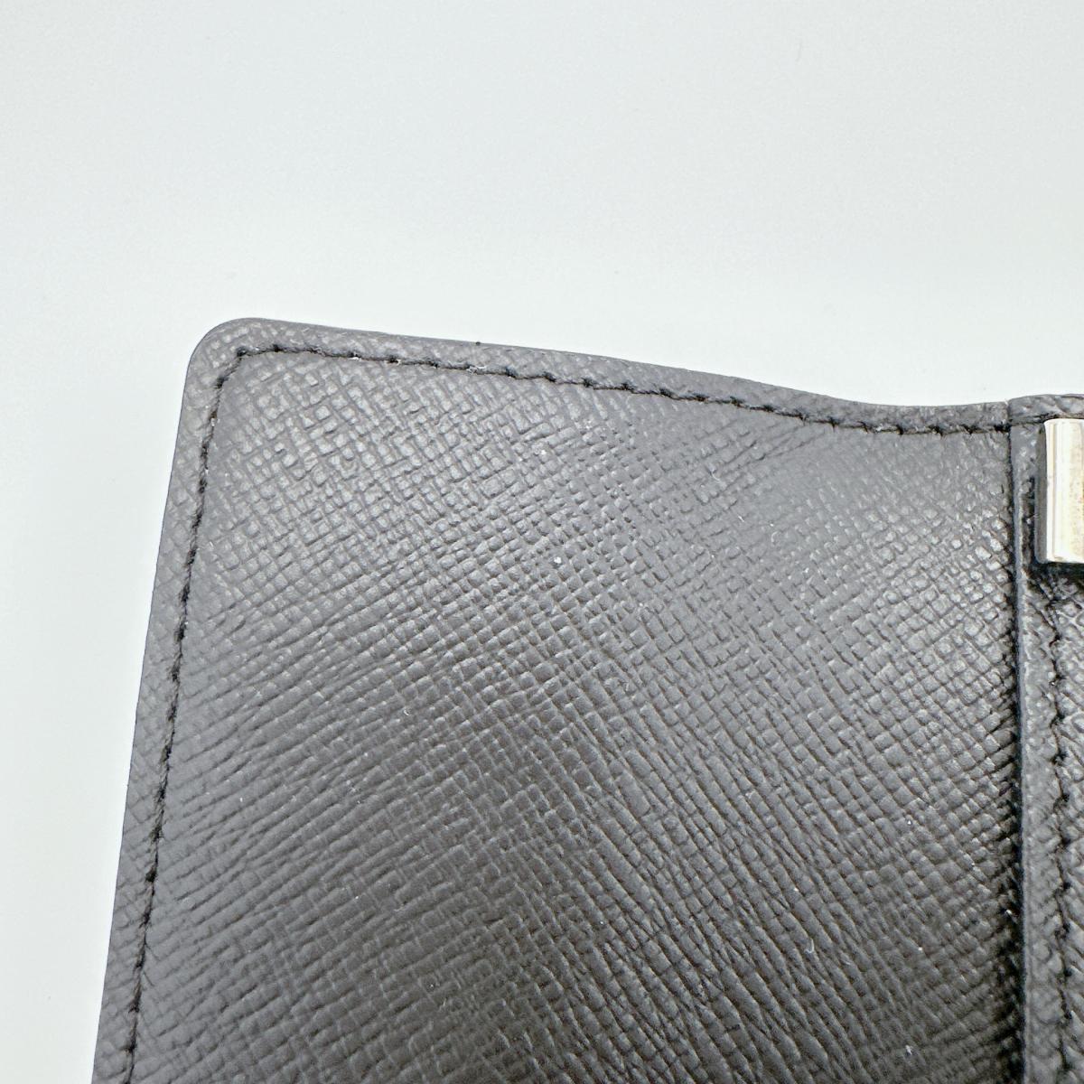ルイヴィトン LOUIS VUITTON キーケース
6本用キーケース ダミエグラフィット ミュルティクレ6 ダミエグラフィットキャンバス N62662 ブラック LV
【SS】
【中古】