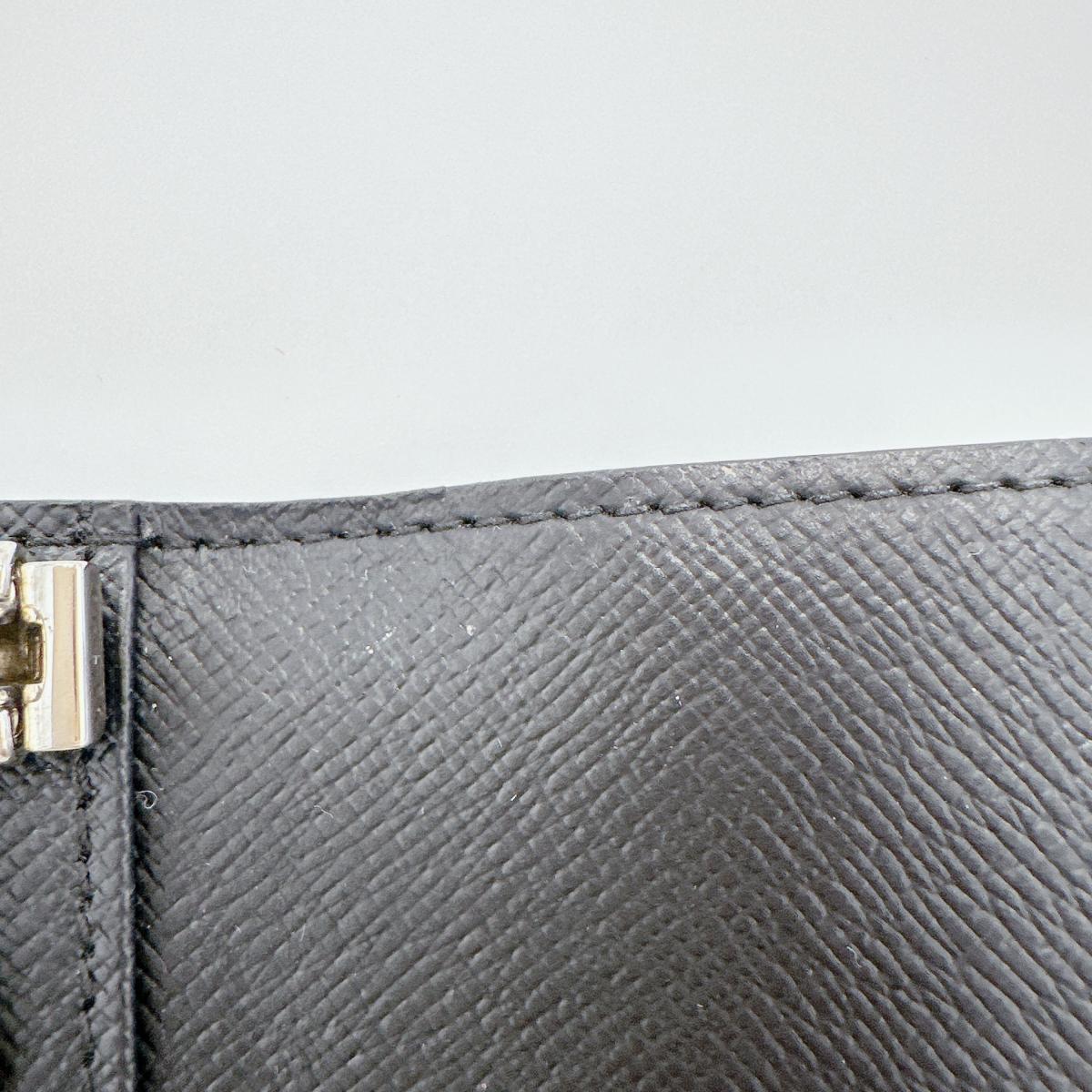 ルイヴィトン LOUIS VUITTON キーケース
6本用キーケース ダミエグラフィット ミュルティクレ6 ダミエグラフィットキャンバス N62662 ブラック LV
【SS】
【中古】