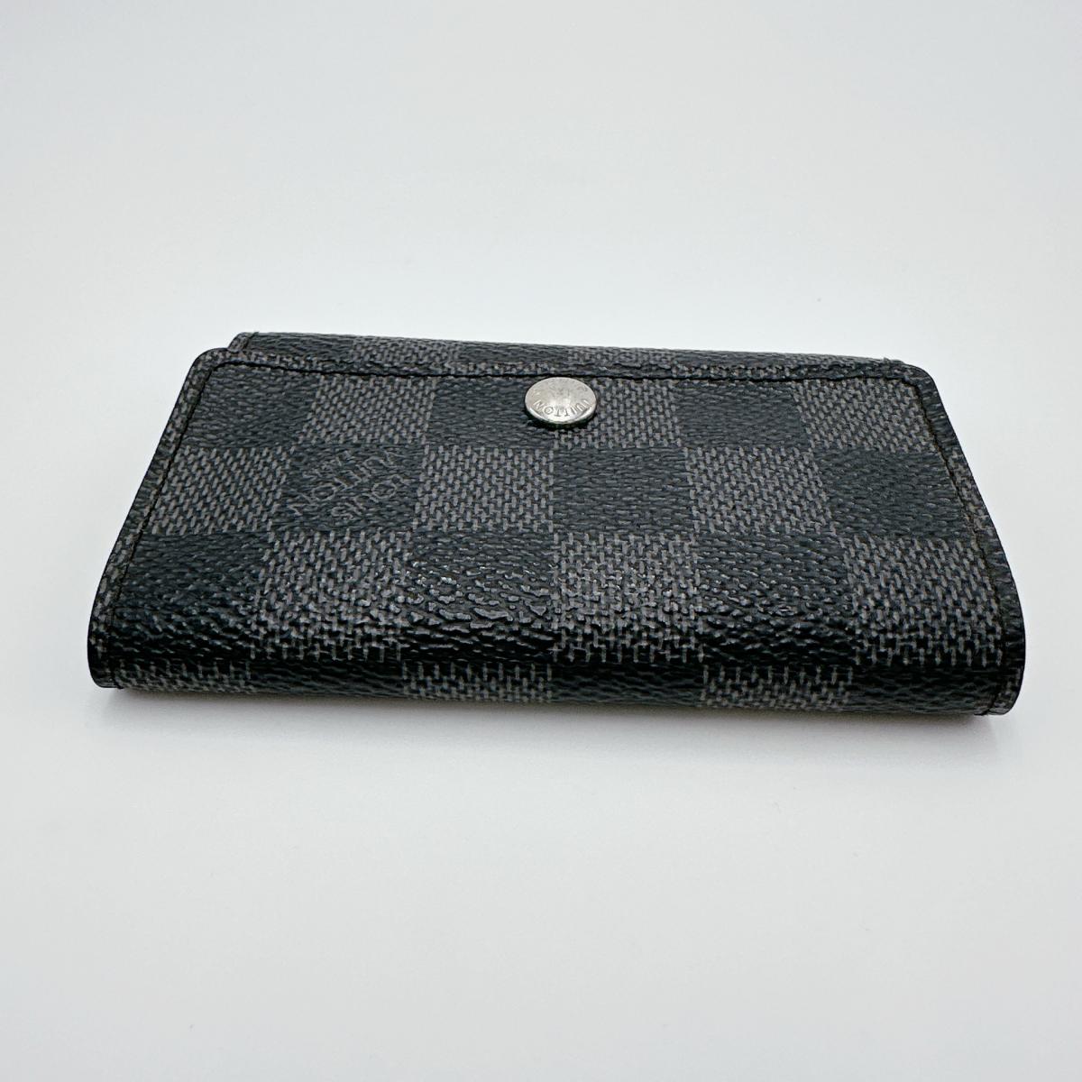 ルイヴィトン LOUIS VUITTON キーケース
6本用キーケース ダミエグラフィット ミュルティクレ6 ダミエグラフィットキャンバス N62662 ブラック LV
【SS】
【中古】