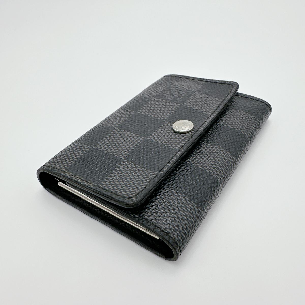 ルイヴィトン LOUIS VUITTON キーケース
6本用キーケース ダミエグラフィット ミュルティクレ6 ダミエグラフィットキャンバス N62662 ブラック LV
【SS】
【中古】