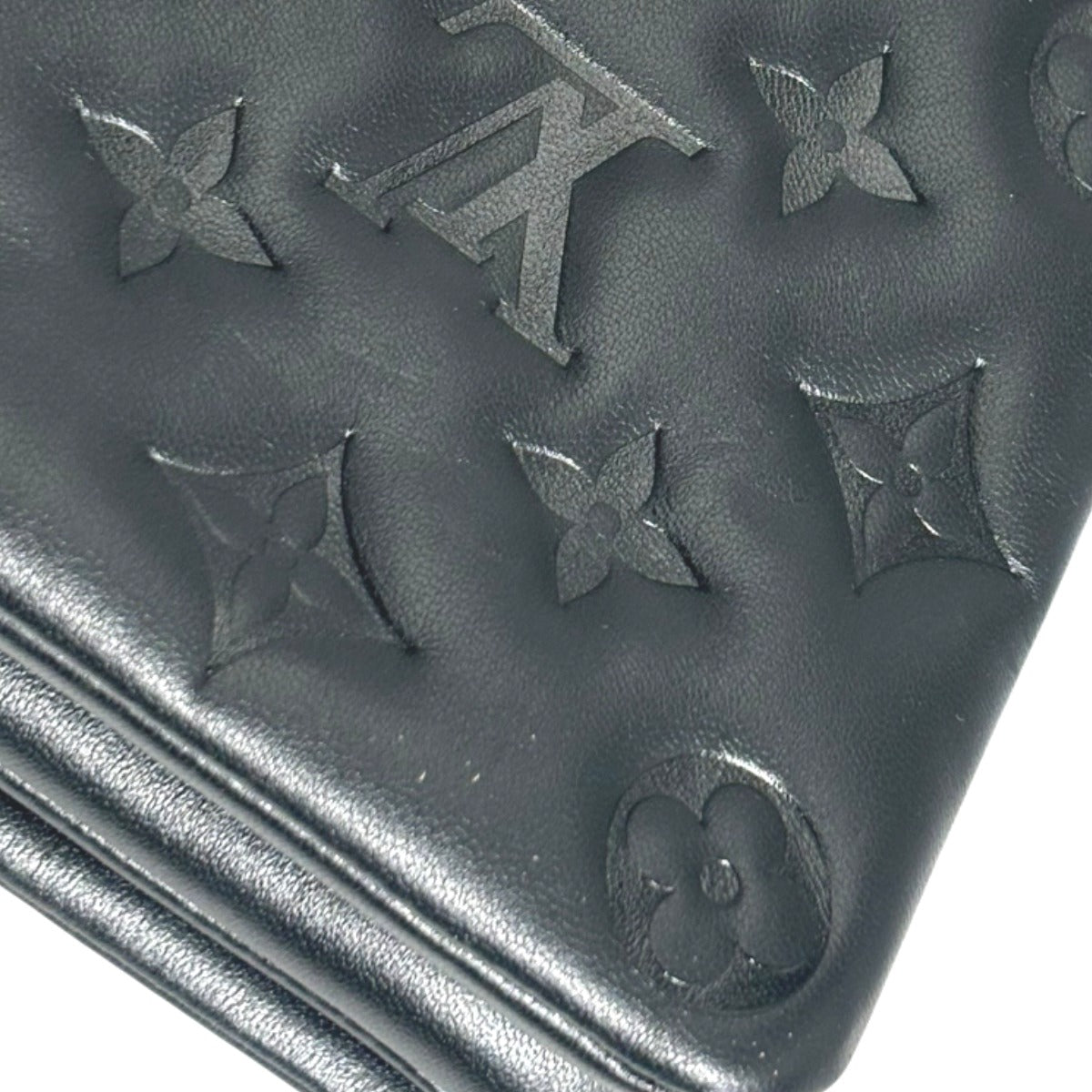 ルイヴィトン LOUIS VUITTON ショルダーバッグ
ショルダーバッグ モノグラム ポシェット・クッサン ラムスキン M82116 ブラック LV
【SS】
【中古】