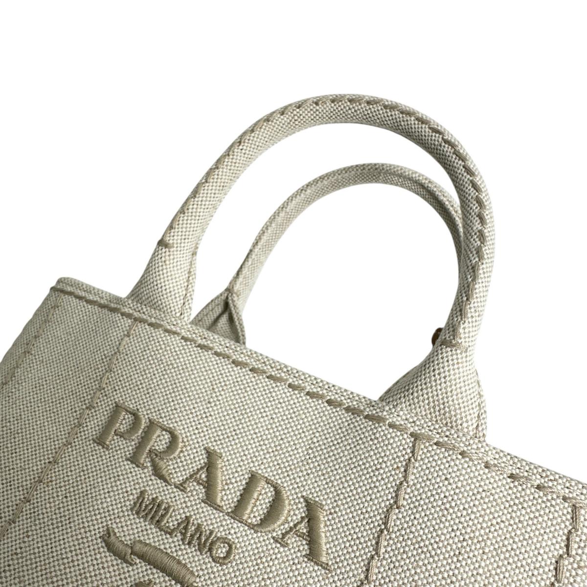 プラダ PRADA ハンドバッグ
2wayバッグ コットン 1BA038 ベージュ 【SS】
【中古】