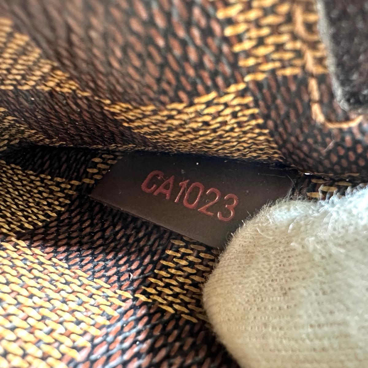 ルイヴィトン LOUIS VUITTON ボディバッグ
ウエストポーチ ダミエ ジェロニモス ダミエキャンバス N51994 エベヌ LV
【SS】
【中古】