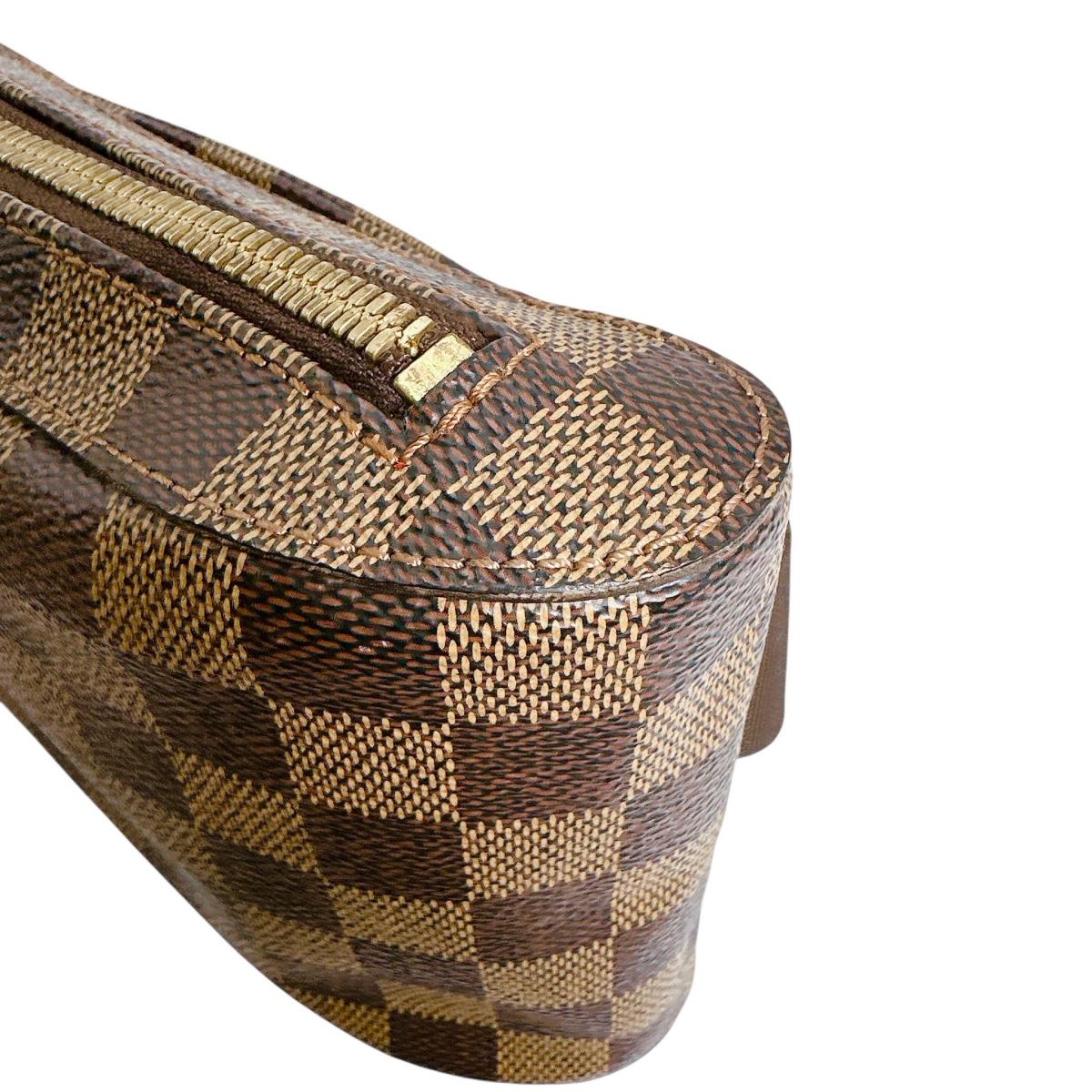 ルイヴィトン LOUIS VUITTON ボディバッグ
ウエストポーチ ダミエ ジェロニモス ダミエキャンバス N51994 エベヌ LV
【SS】
【中古】