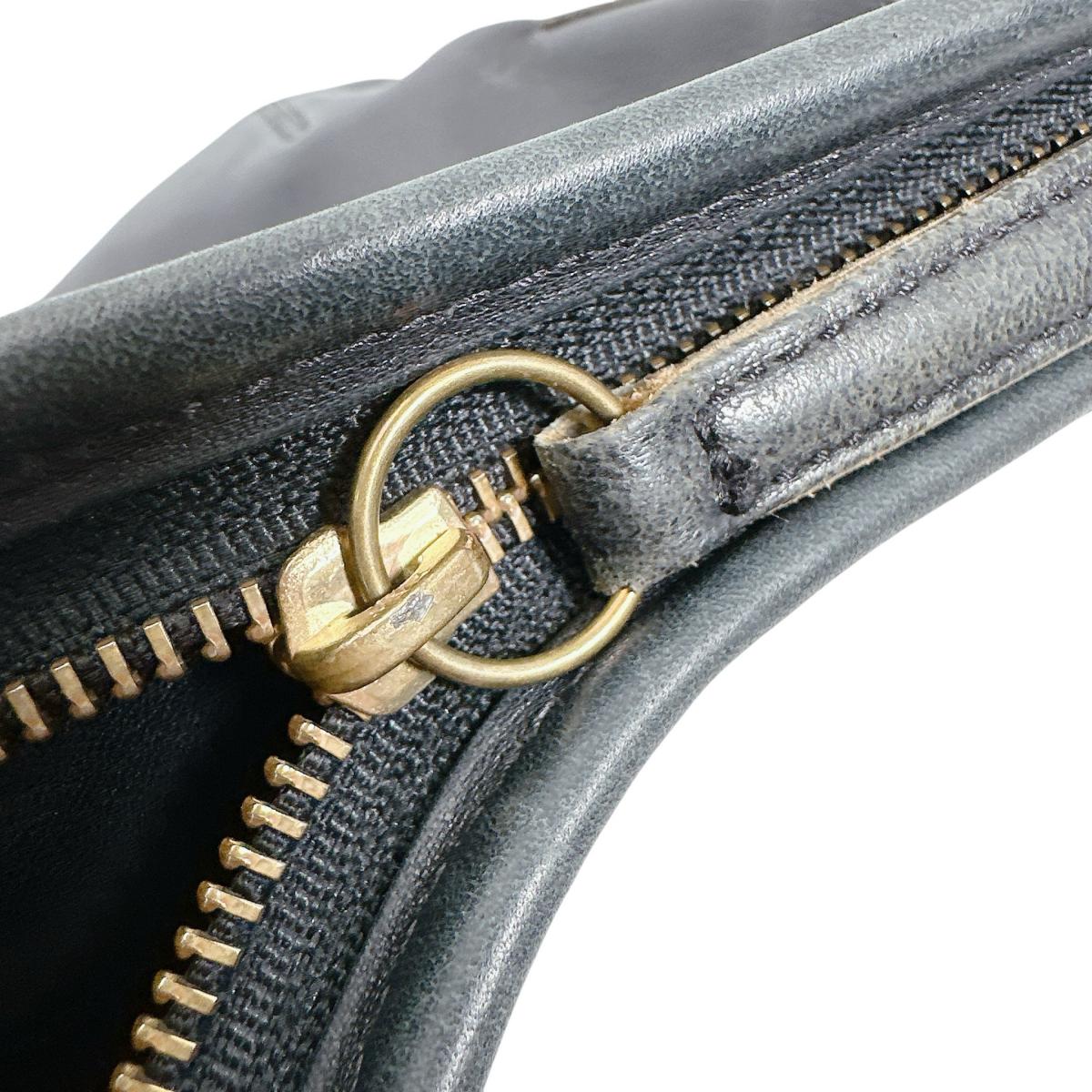 コーチ COACH ショルダーバッグ
ショルダーバッグ 斜めがけ レザー K0D-9204 ブラック 【SS】
【中古】