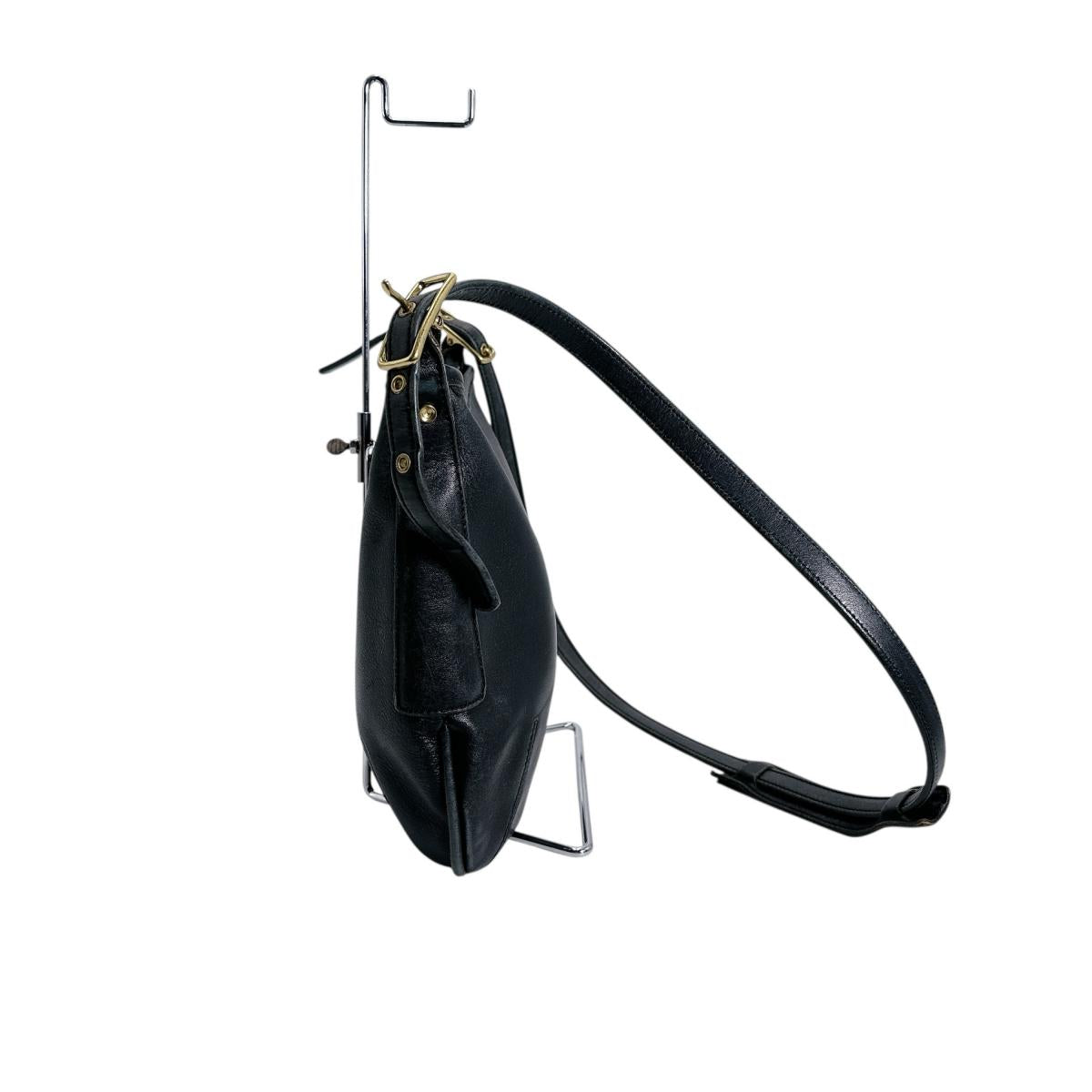 コーチ COACH ショルダーバッグ
ショルダーバッグ 斜めがけ レザー K0D-9204 ブラック 【SS】
【中古】