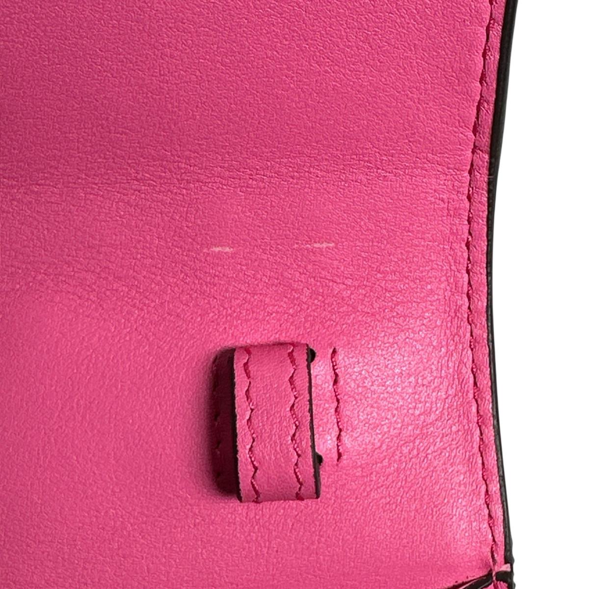グッチ GUCCI ハンドバッグ
ショルダーバッグ 2WAYバッグ シルヴィ レザー 431665 ピンク 【SS】
【中古】