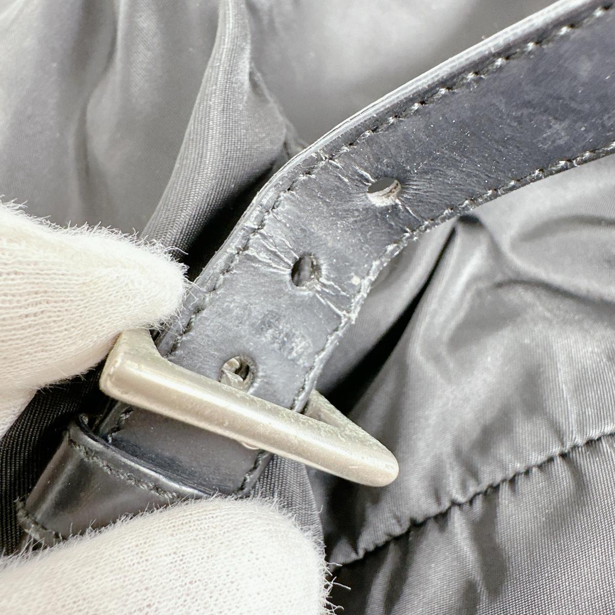 プラダ PRADA リュック・デイパック
ナイロン バックパック リュック ナイロン ブラック 【SS】
【中古】
