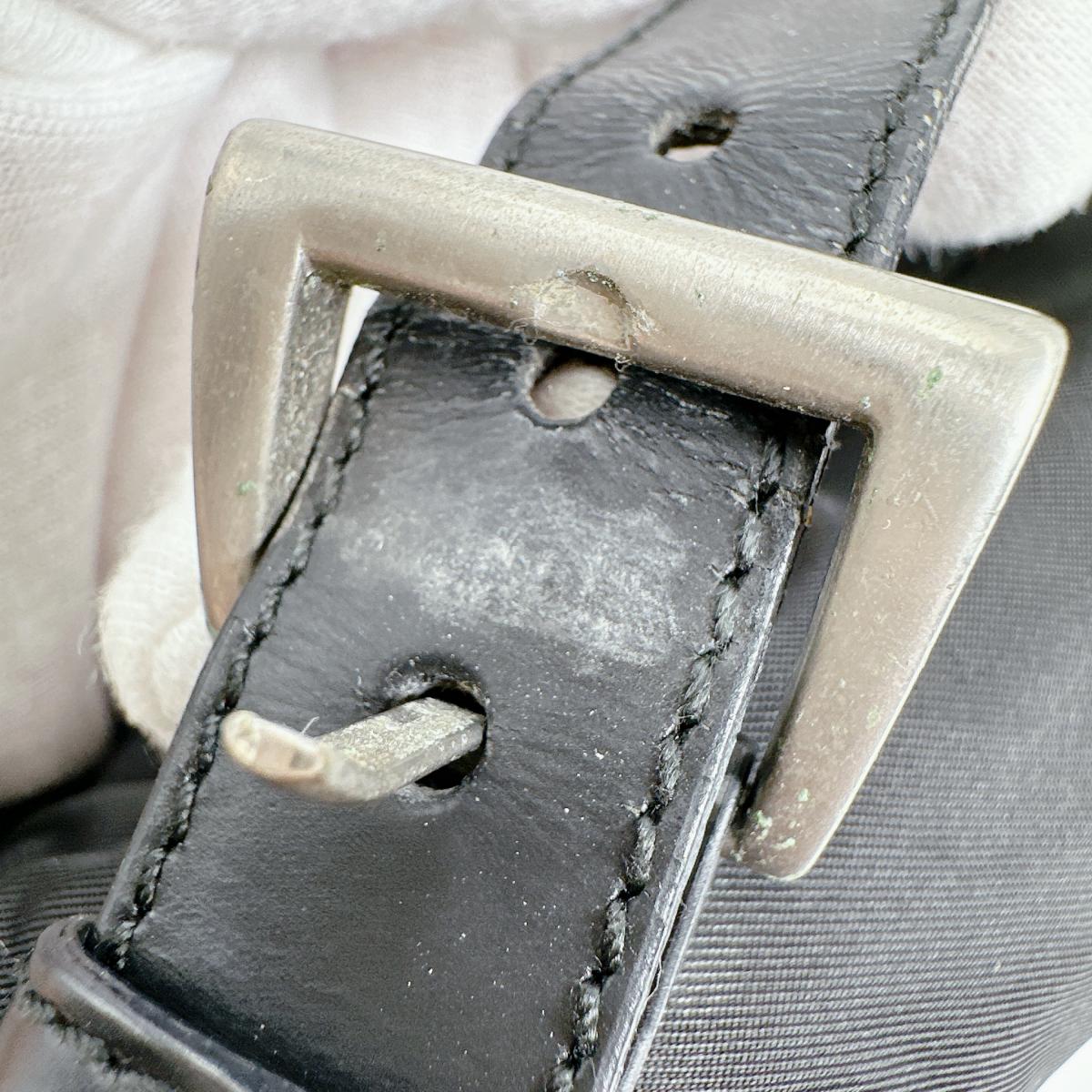 プラダ PRADA リュック・デイパック
ナイロン バックパック リュック ナイロン ブラック 【SS】
【中古】