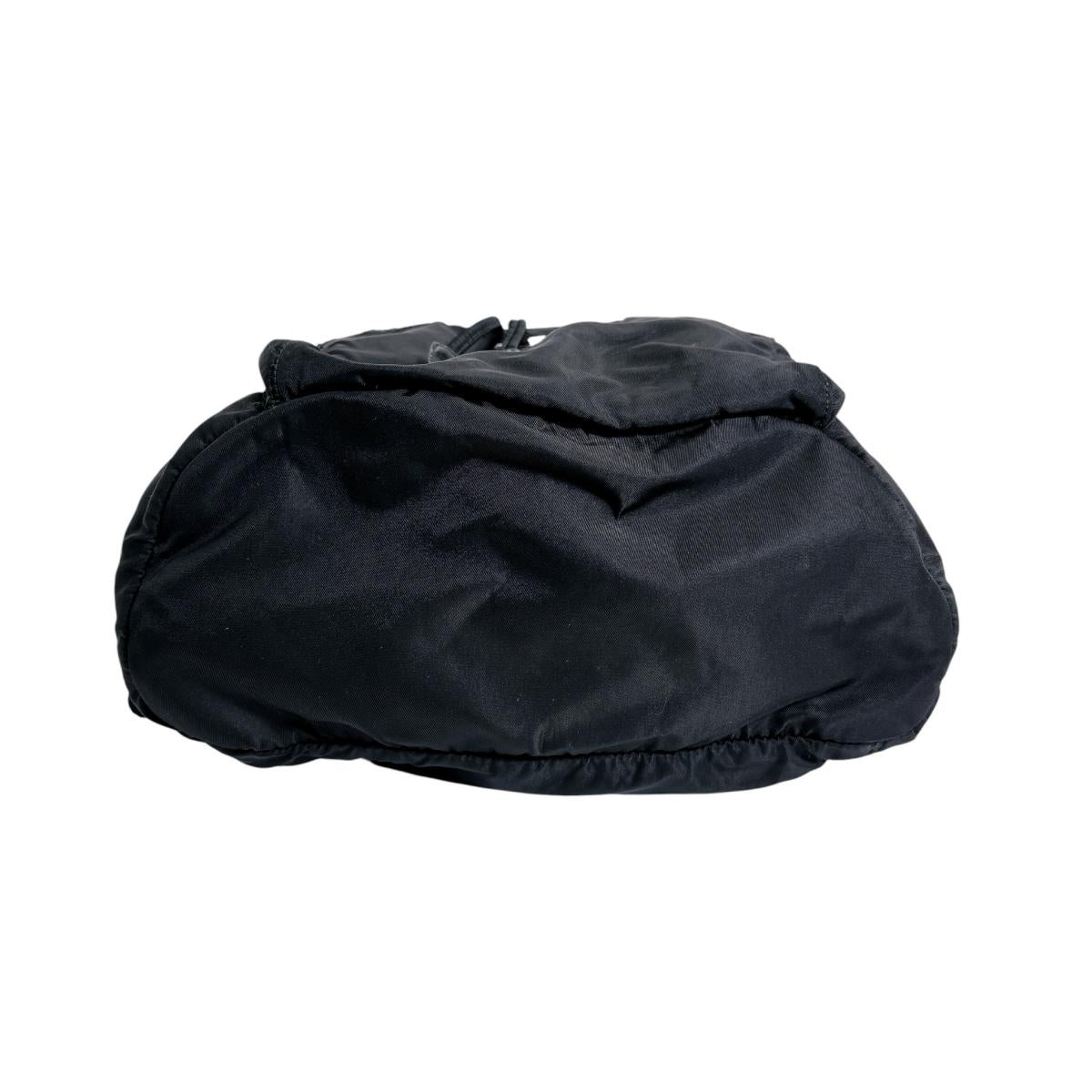 プラダ PRADA リュック・デイパック
ナイロン バックパック リュック ナイロン ブラック 【SS】
【中古】