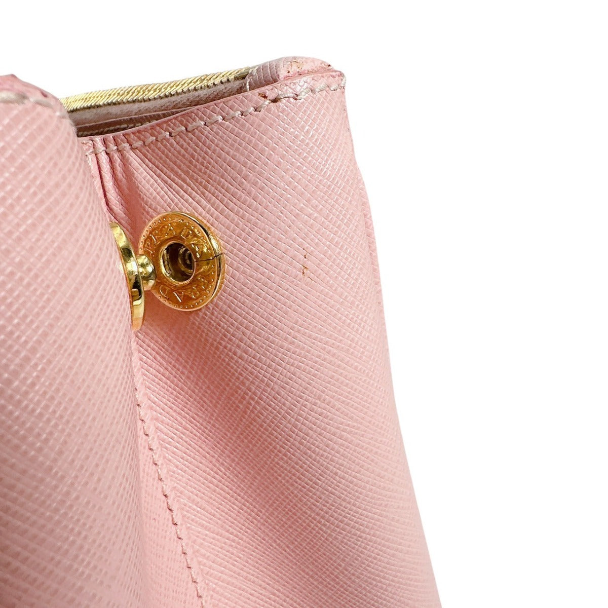 プラダ PRADA ハンドバッグ
ショルダーバッグ サフィアーノ 2wayバッグ 牛革 BN2775 ピンク 【SS】
【中古】