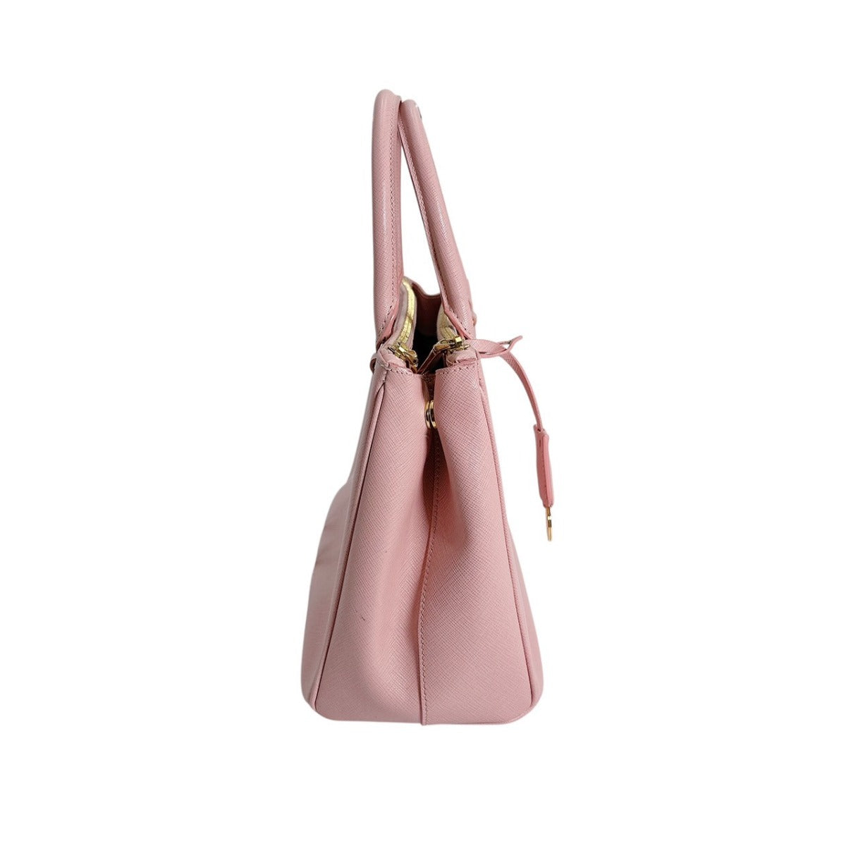 プラダ PRADA ハンドバッグ
ショルダーバッグ サフィアーノ 2wayバッグ 牛革 BN2775 ピンク 【SS】
【中古】