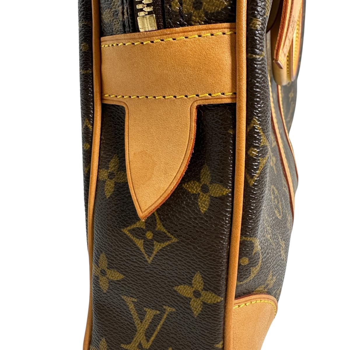 ルイヴィトン LOUIS VUITTON ビジネスバッグ
ビジネスバッグ モノグラム ポルトドキュマン・ヴォワヤージュ モノグラムキャンバス M53361 ブラウン LV
【SS】
【中古】