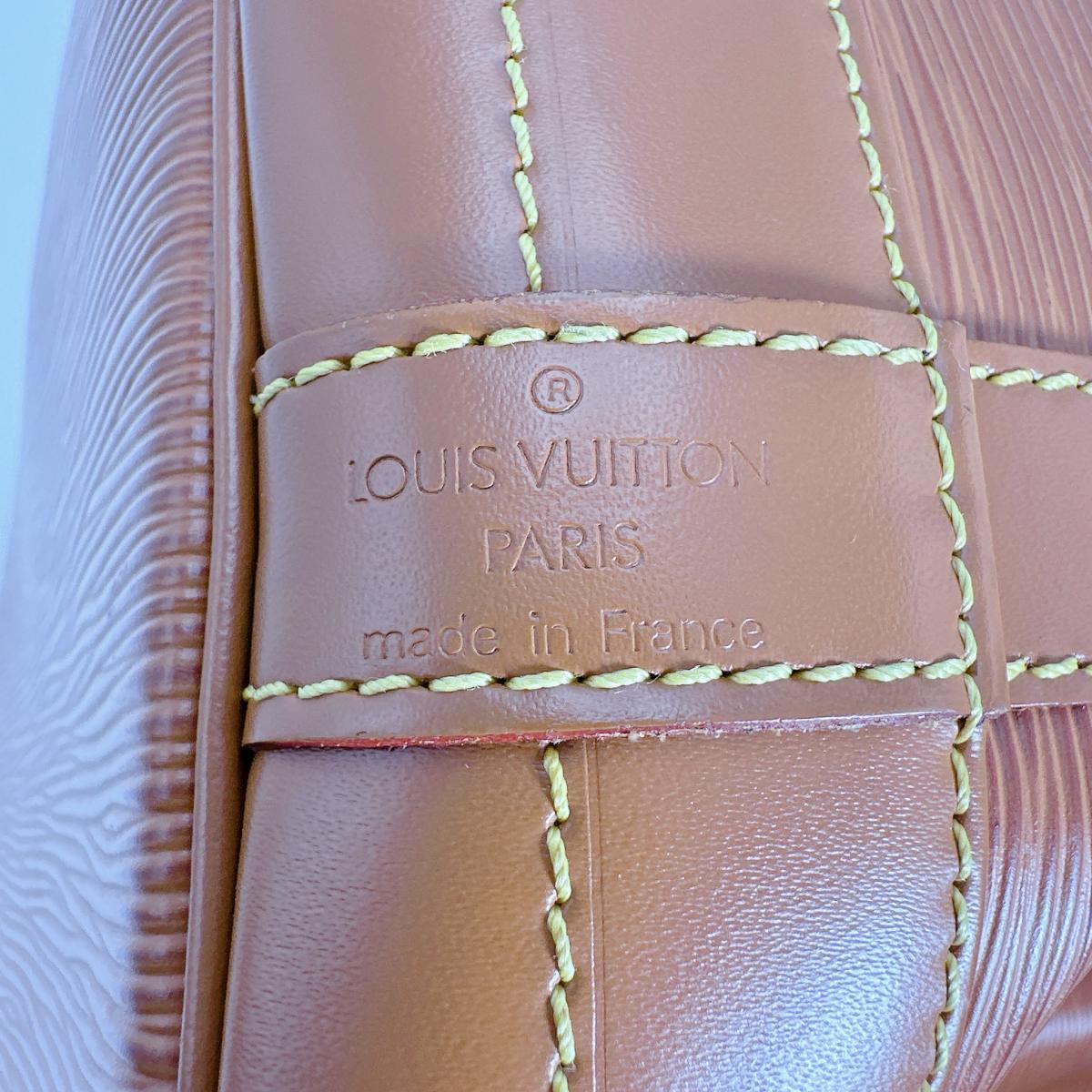 ルイヴィトン LOUIS VUITTON ショルダーバッグ
巾着型ショルダーバッグ エピ ノエ エピレザー M44008 ブラウン LV
【SS】
【中古】