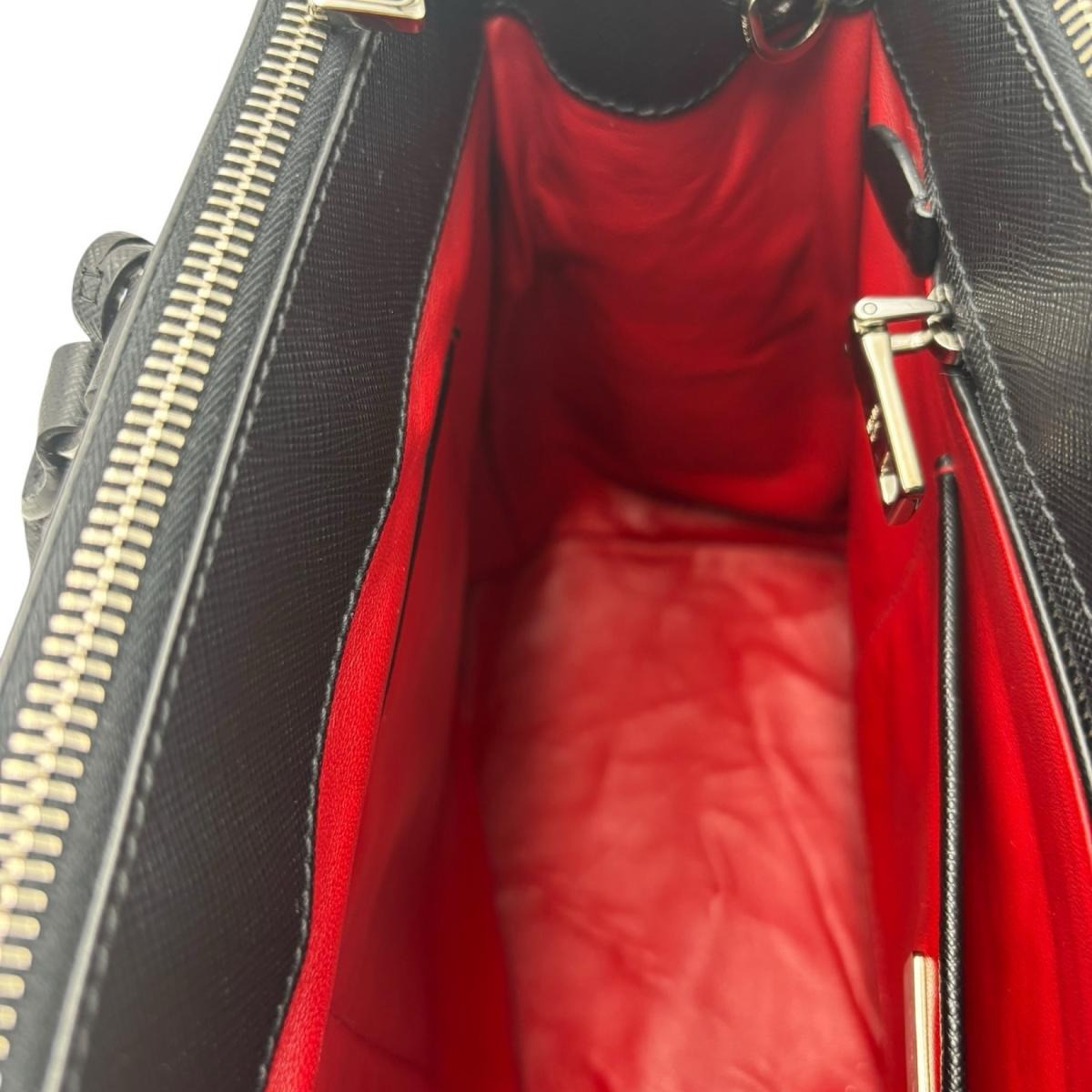 プラダ PRADA トートバッグ
2WAYバッグ サフィアーノ レザー 1BA274 ブラック 【SS】
【中古】