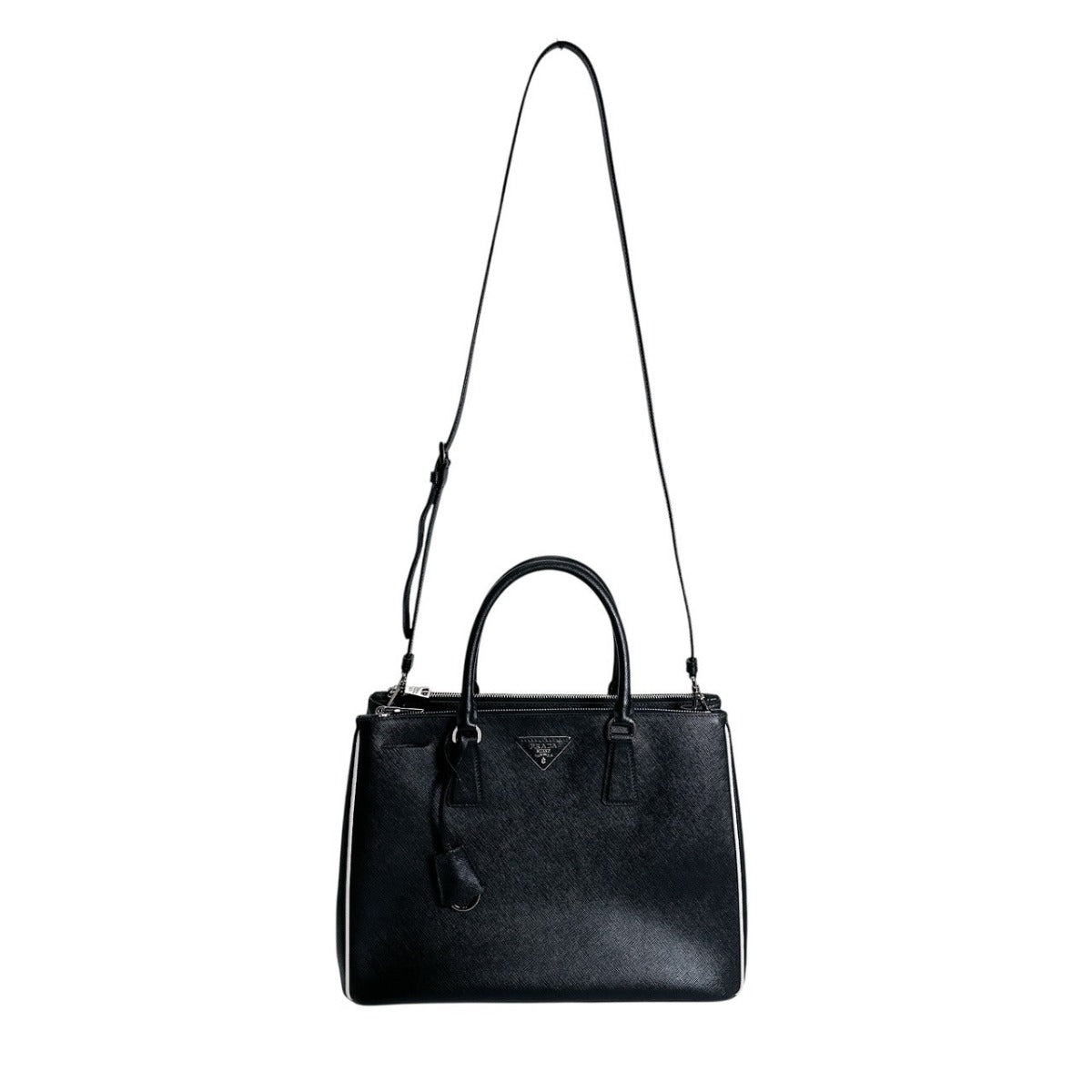プラダ PRADA トートバッグ
2WAYバッグ サフィアーノ レザー 1BA274 ブラック 【SS】
【中古】