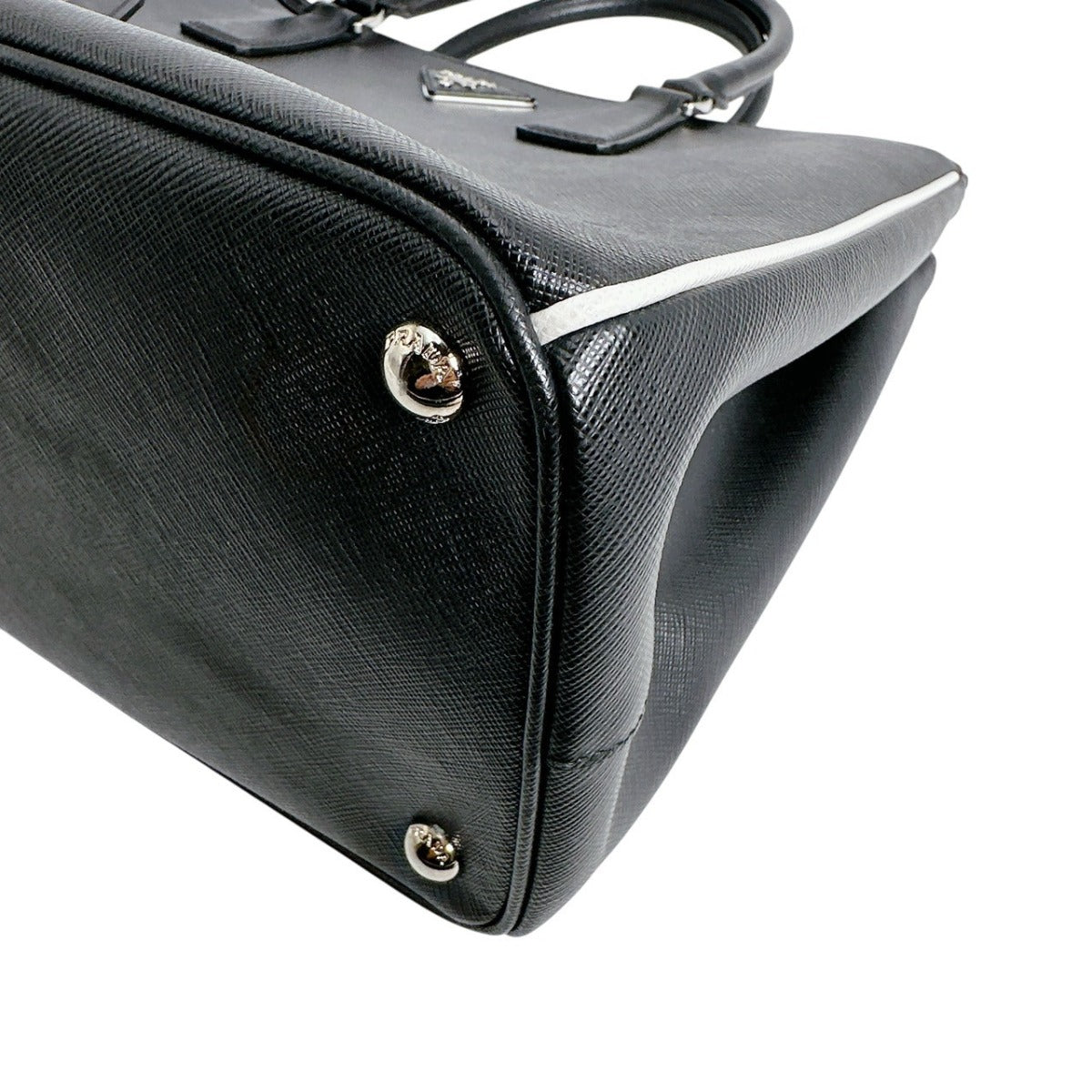 プラダ PRADA トートバッグ
2WAYバッグ サフィアーノ レザー 1BA274 ブラック 【SS】
【中古】