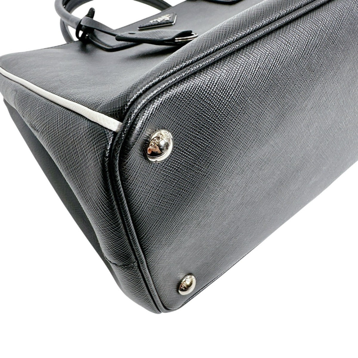 プラダ PRADA トートバッグ
2WAYバッグ サフィアーノ レザー 1BA274 ブラック 【SS】
【中古】