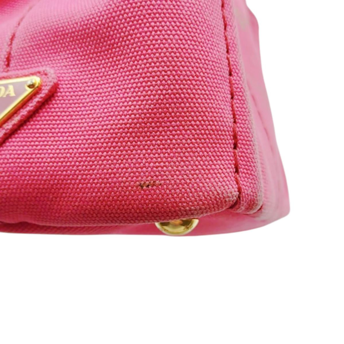 プラダ PRADA トートバッグ
ハンドバック カナパ カナパミニトート キャンバス 1BG439 ピンク 【SS】
【中古】