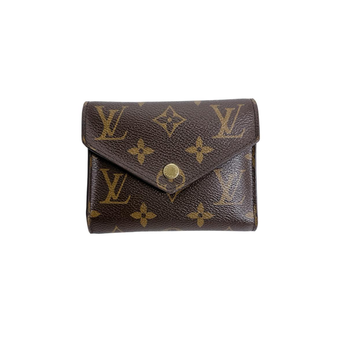 ルイヴィトン LOUIS VUITTON 三つ折り財布
三つ折り財布 モノグラム ポルトフォイユ・ヴィクトリーヌ モノグラムキャンバス M62472 ブラウン LV
【SS】
【中古】