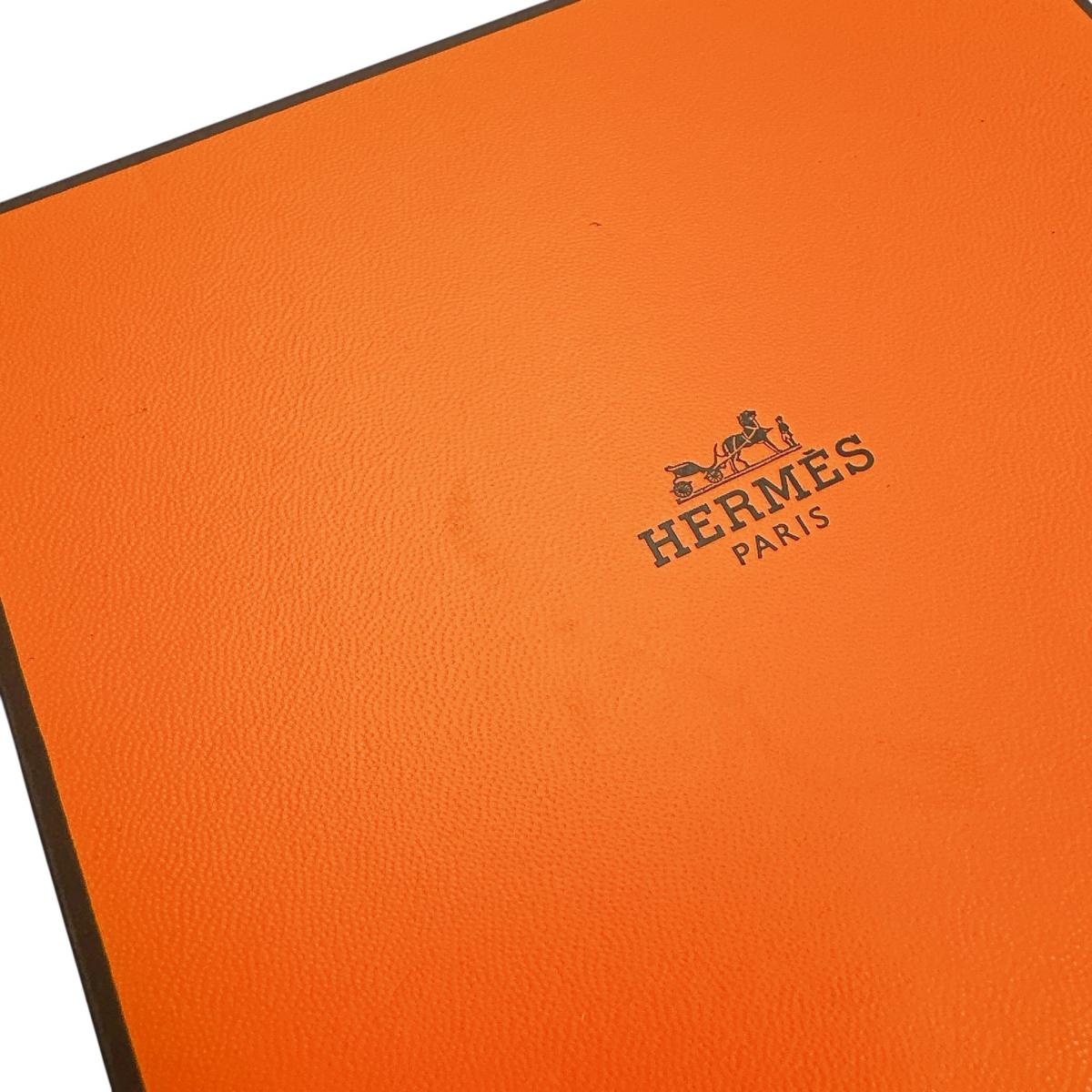エルメス HERMES 腕時計
時計用箱 収納ケース 木箱 Not specified(指定なし) ブラウン 【SS】
【中古】