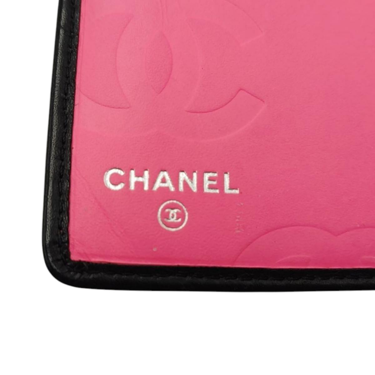 シャネル CHANEL 長財布
二つ折り長財布 カンボン カーフ A26717 ブラック ×ピンク 【SS】
【中古】