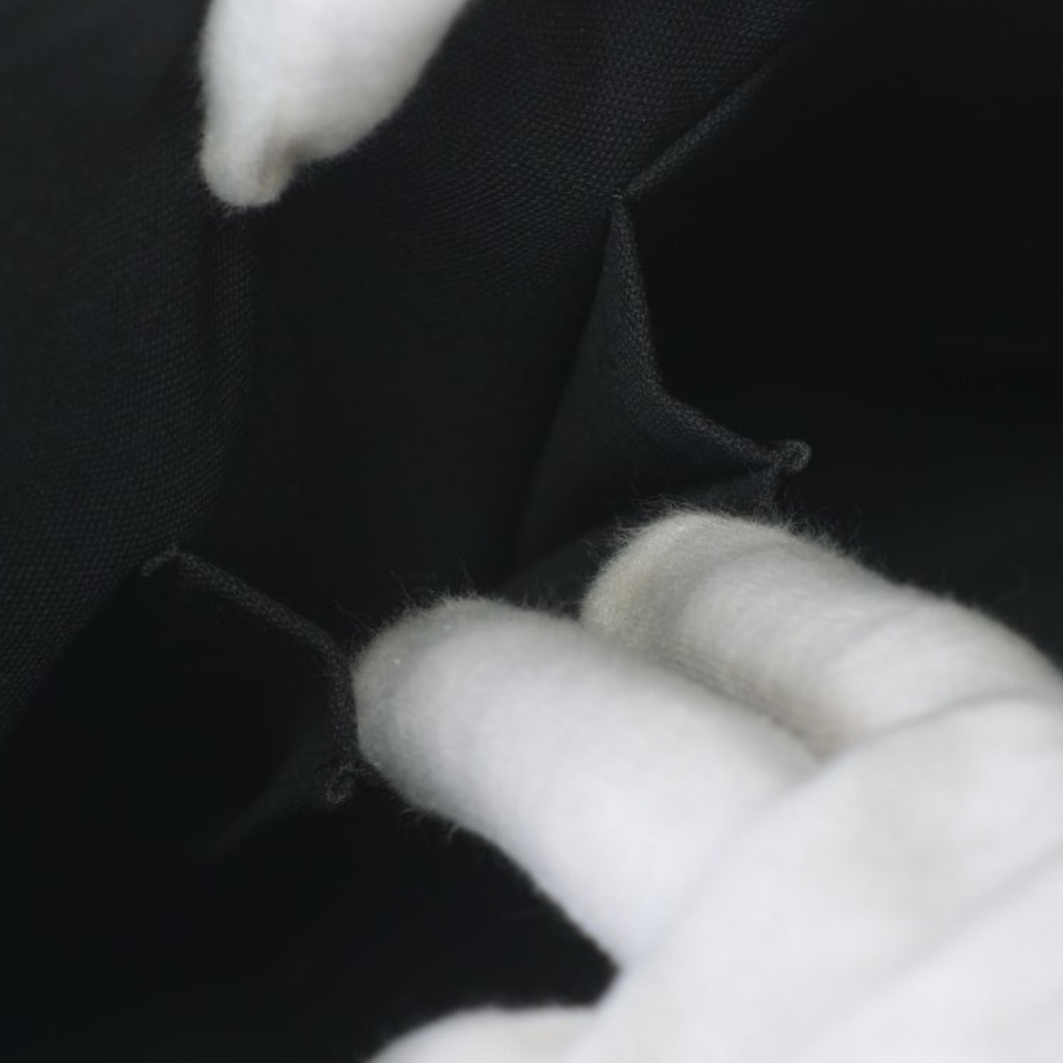 ルイヴィトン LOUIS VUITTON ショルダーバッグ
ショルダーバッグ ダミエグラフィット ダニエルGM レザー N58033 ブラック LV
【SS】
【中古】