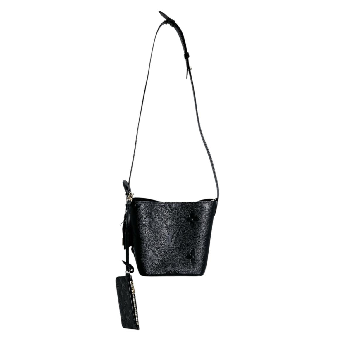 ルイヴィトン LOUIS VUITTON トートバッグ
 2wayバッグ アンプラント オール・インBB モノグラムアンプラント M13480 ブラック LV
 【SS】
 【中古】