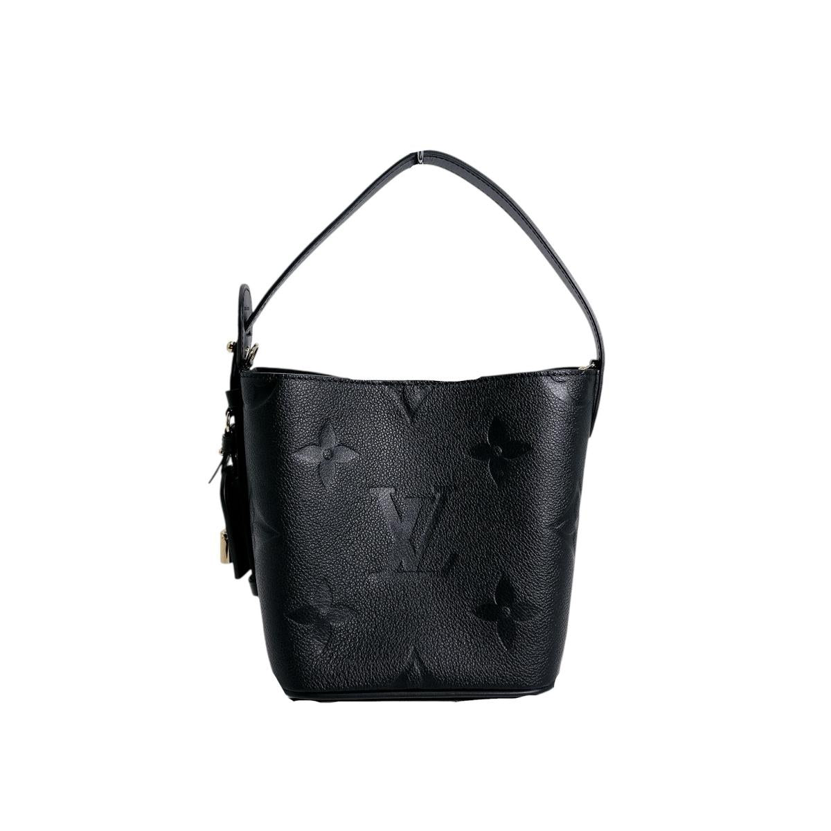 ルイヴィトン LOUIS VUITTON トートバッグ
 2wayバッグ アンプラント オール・インBB モノグラムアンプラント M13480 ブラック LV
 【SS】
 【中古】