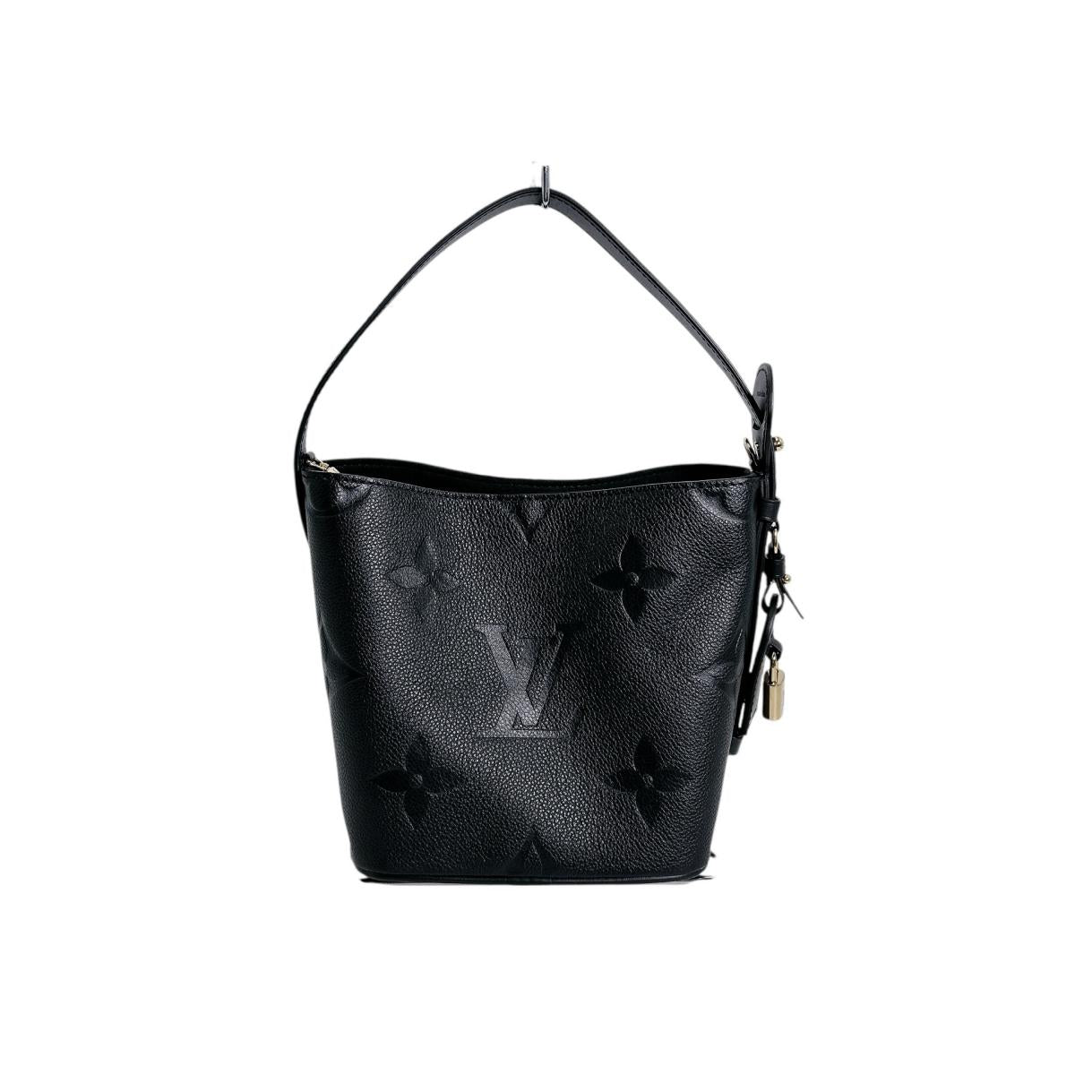 ルイヴィトン LOUIS VUITTON トートバッグ
 2wayバッグ アンプラント オール・インBB モノグラムアンプラント M13480 ブラック LV
 【SS】
 【中古】