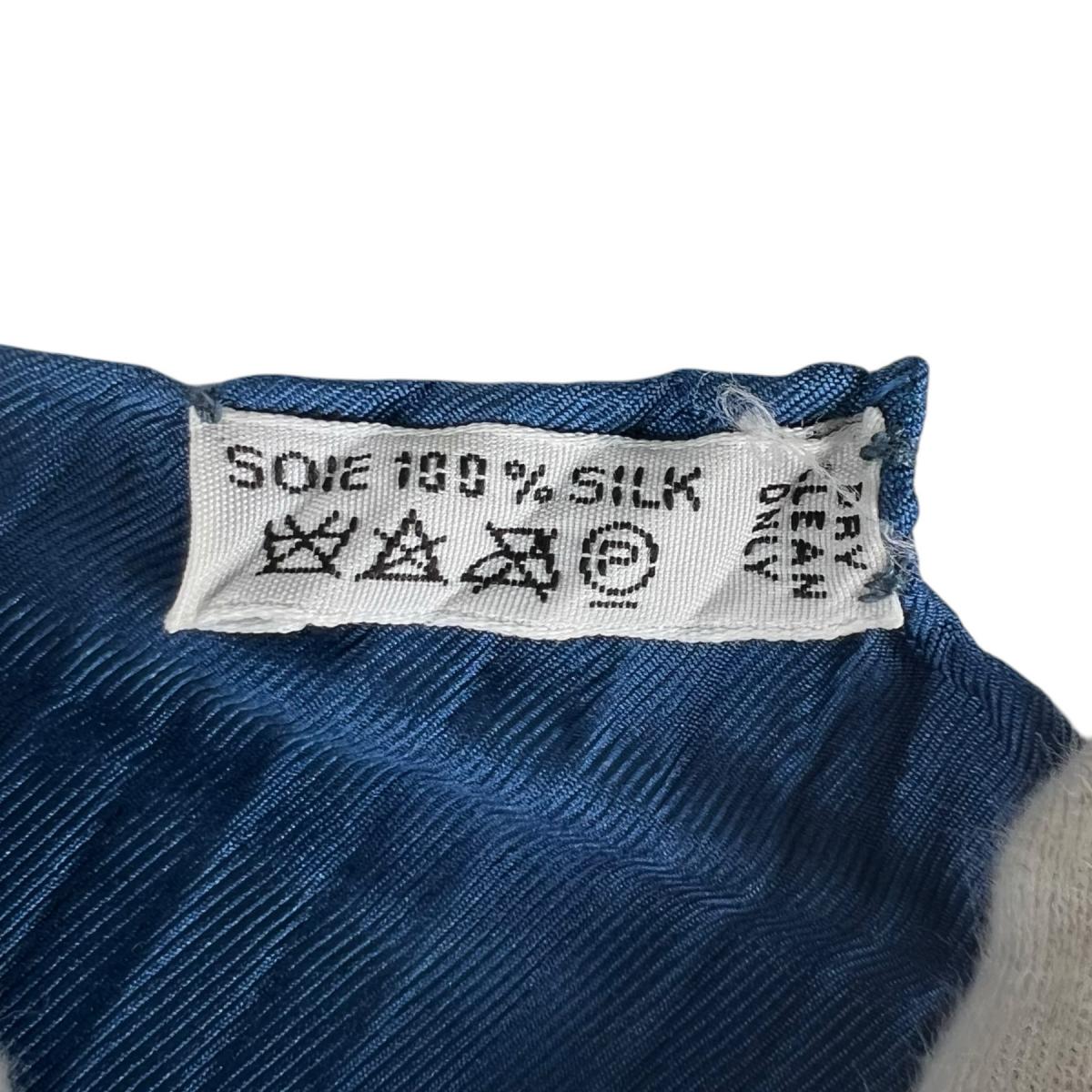 エルメス HERMES スカーフ
シルクスカーフ プリーツカレ mini シルク ブルー 【SS】
【中古】