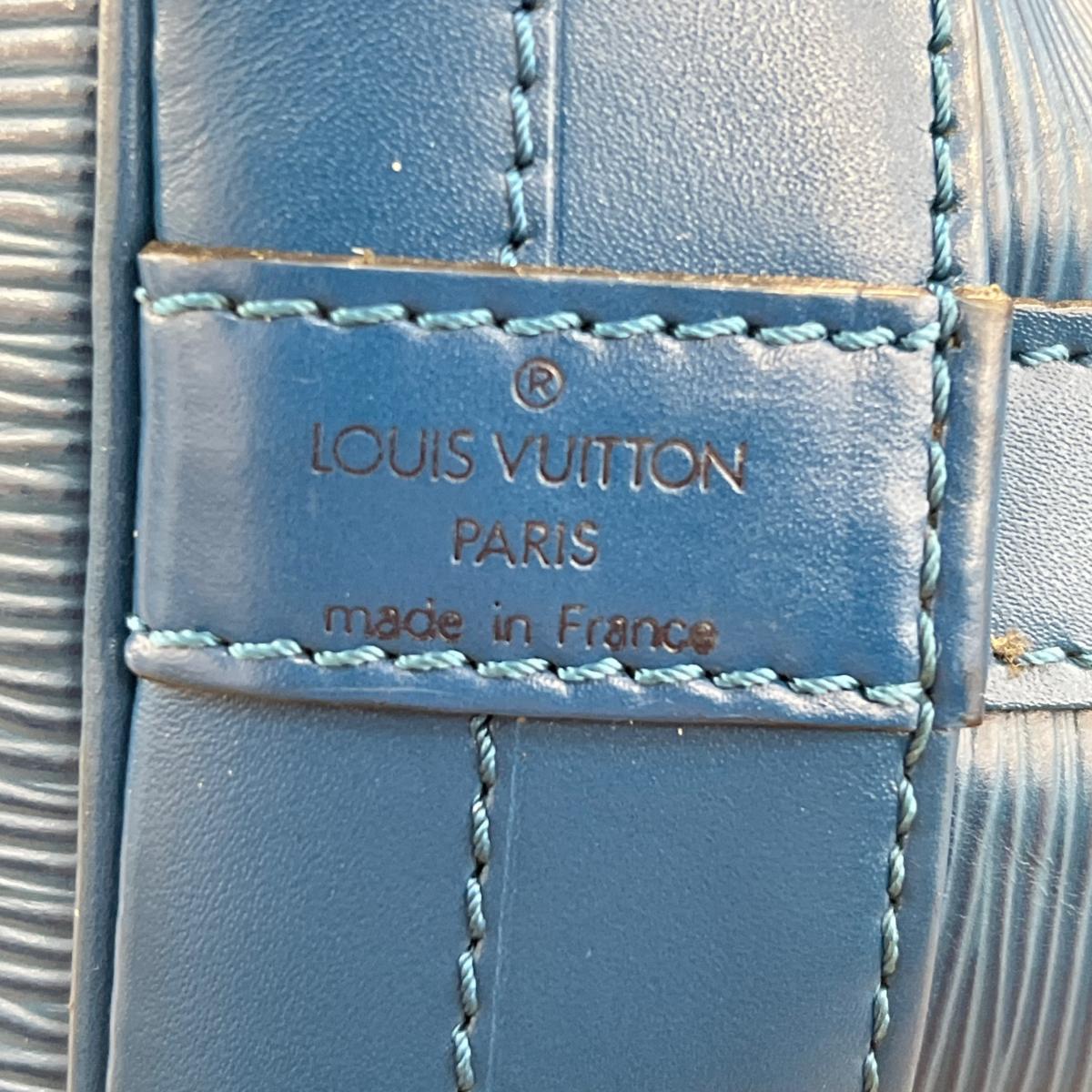ルイヴィトン LOUIS VUITTON ショルダーバッグ
ショルダーバッグ トレドブルー ノエ エピレザー M44005 ブルー LV
【SS】
【中古】