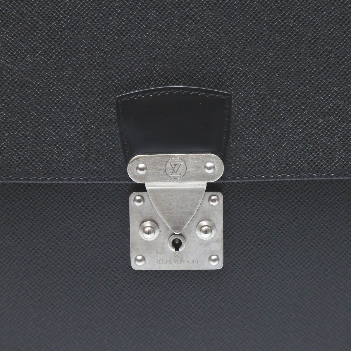 ルイヴィトン LOUIS VUITTON ハンドバッグ
書類カバン タイガ セルヴィエット・モスコバ タイガ M30032 ブラック LV
【SS】
【中古】