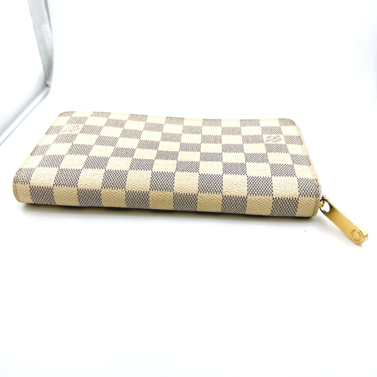 ルイヴィトン LOUIS VUITTON 長財布
ラウンドファスナー長財布 ダミエアズール ジッピーオーガナイザー ダミエキャンバス N60012 ホワイト LV
【SS】
【中古】
