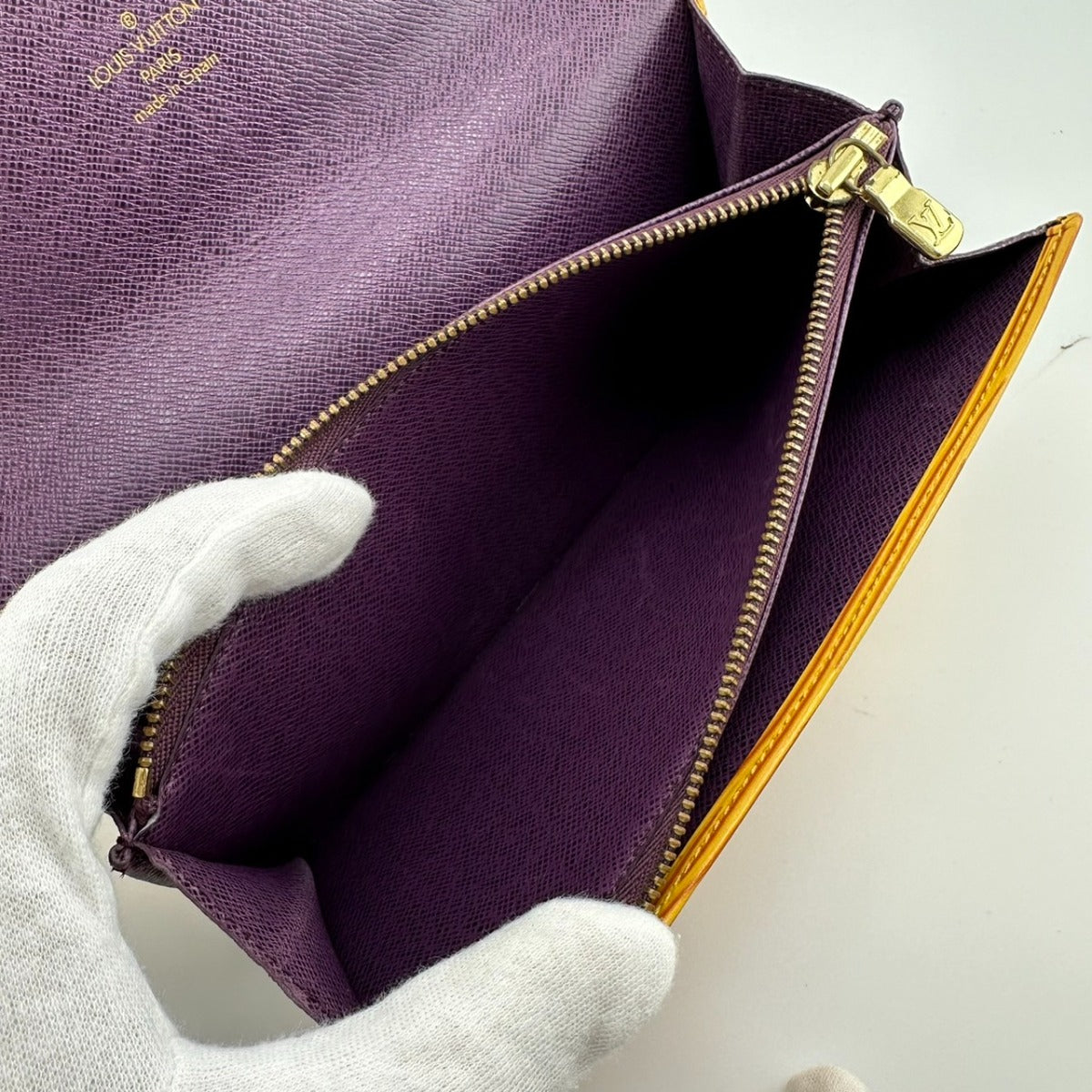 ルイヴィトン LOUIS VUITTON 長財布
3つ折り長財布 エピ ポルトモネクレディ エピレザー M63579 イエロー LV
【SS】
【中古】