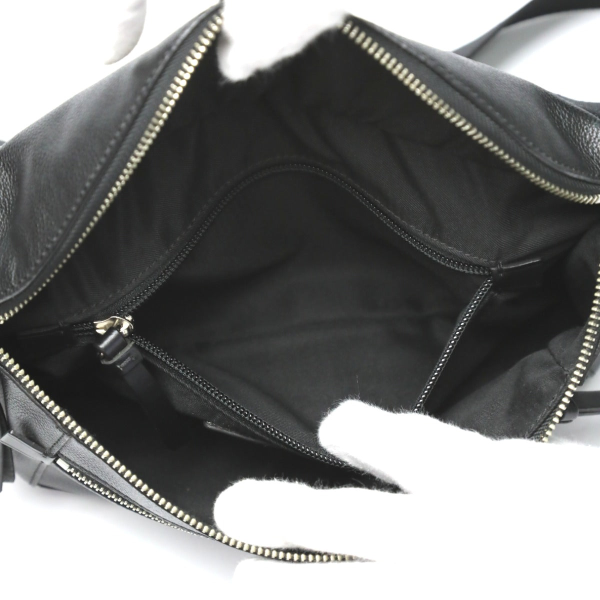 コーチ COACH ボディバッグ
メッセンジャーバッグ レザー 70785 ブラック 【SS】
【中古】