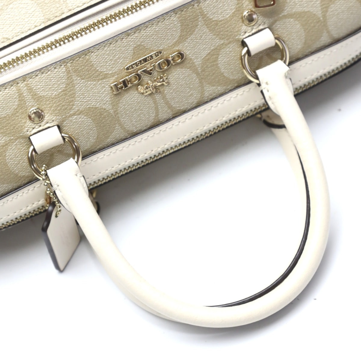 コーチ COACH ハンドバッグ
ハンドバッグ CCキャンバス シグネチャー キャンバス F83607 ベージュ 【SS】
【中古】