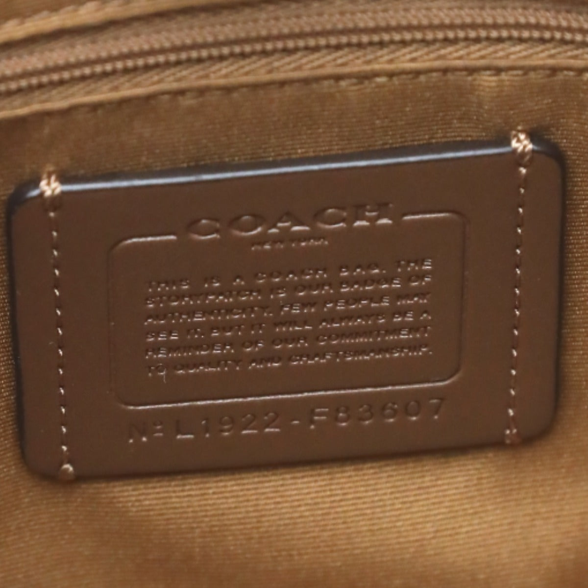 コーチ COACH ハンドバッグ
ハンドバッグ CCキャンバス シグネチャー キャンバス F83607 ベージュ 【SS】
【中古】