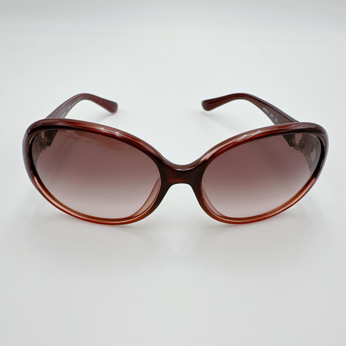 サルヴァトーレフェラガモ Salvatore Ferragamo サングラス
サングラス 125 607 プラスチック SF601S レッド 【SS】
【中古】