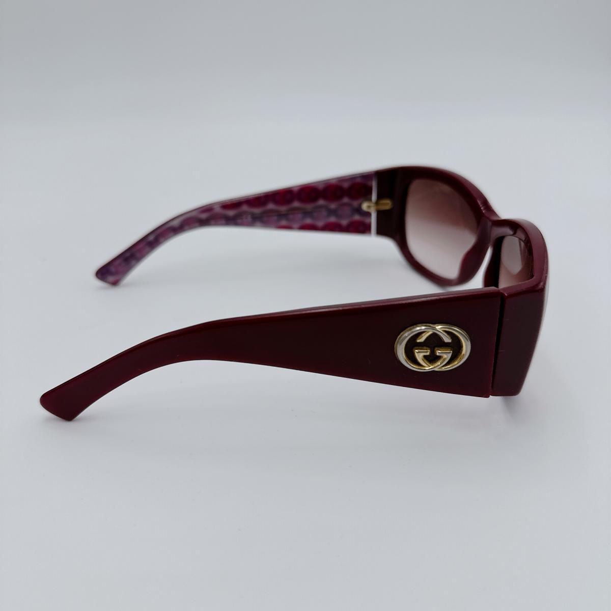 グッチ GUCCI サングラス
サングラス 57□13 125 インターロッキングG プラスチック GG2935/S HAQ02 レッド 【SS】
【中古】