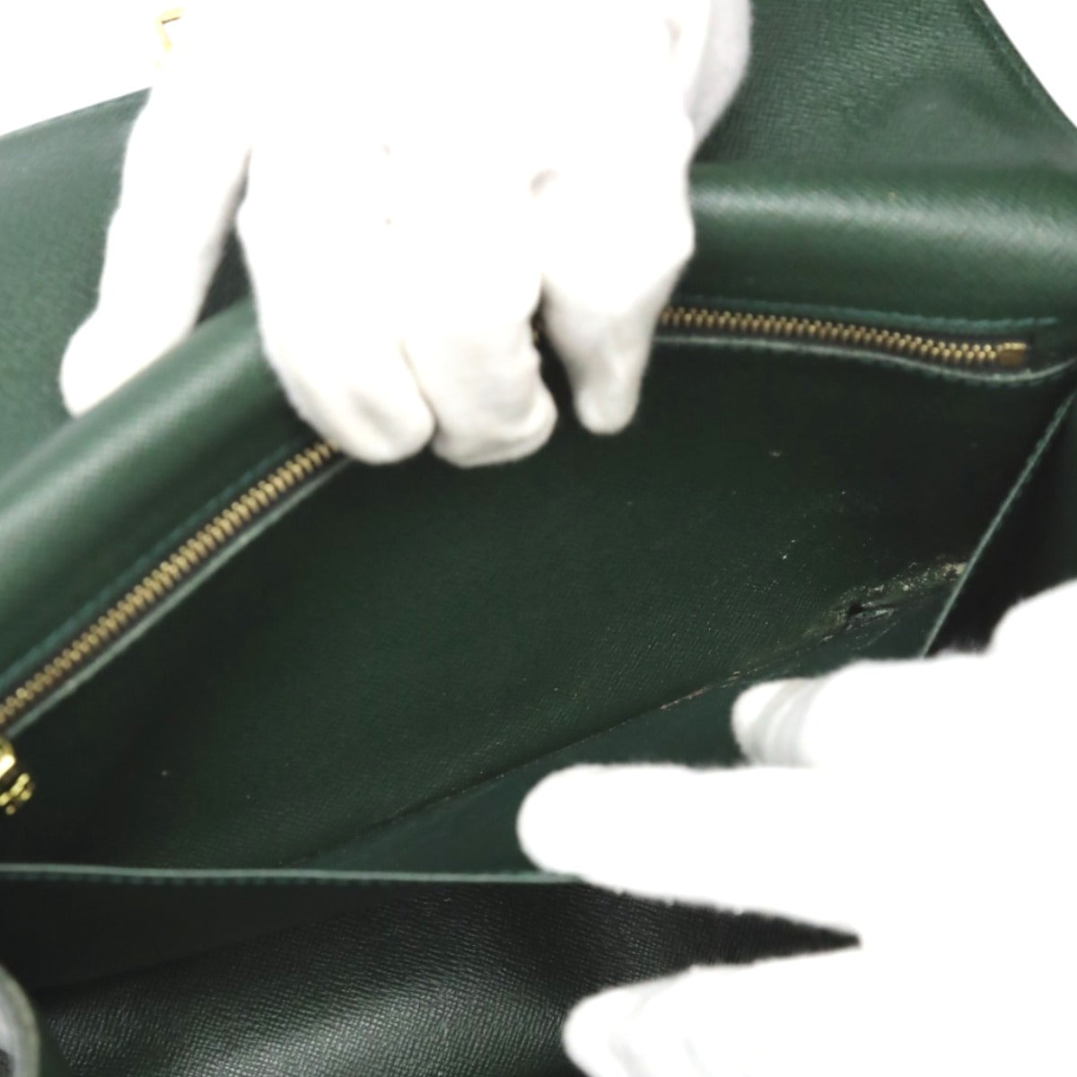 ルイヴィトン LOUIS VUITTON セカンドバッグ
クラッチバック タイガ ポルトドキュアン タイガ M30776 エピセア LV
【SS】
【中古】